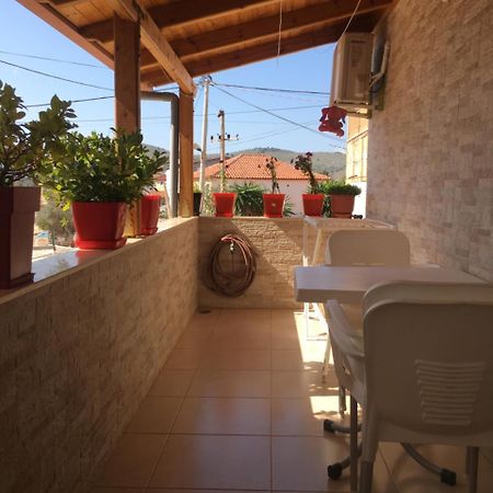 Guesthouse Flamur Ксамил Екстериор снимка