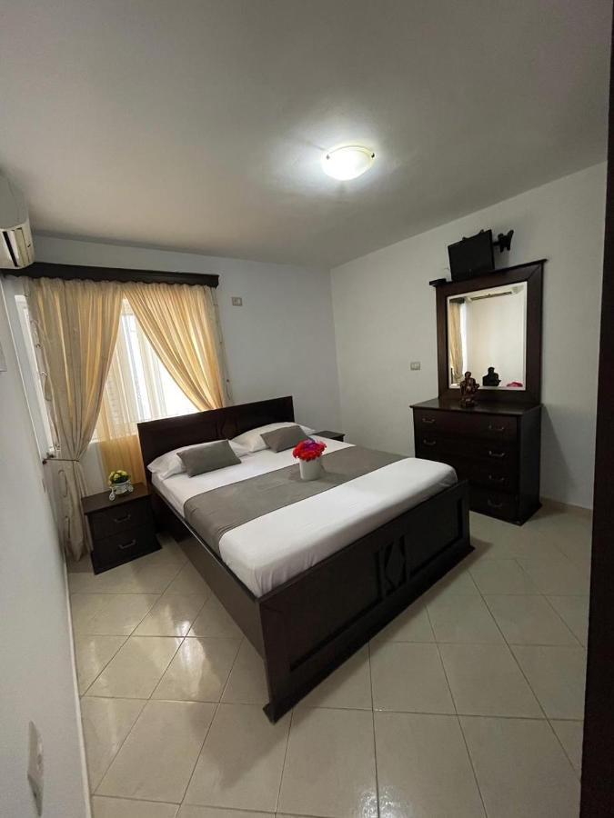Guesthouse Flamur Ксамил Екстериор снимка