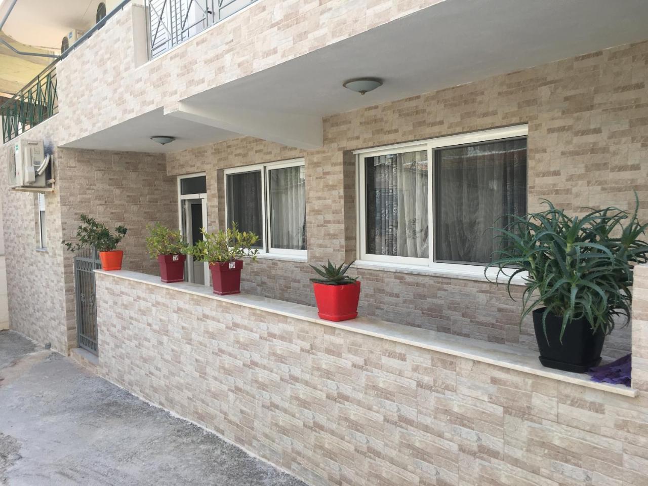 Guesthouse Flamur Ксамил Екстериор снимка